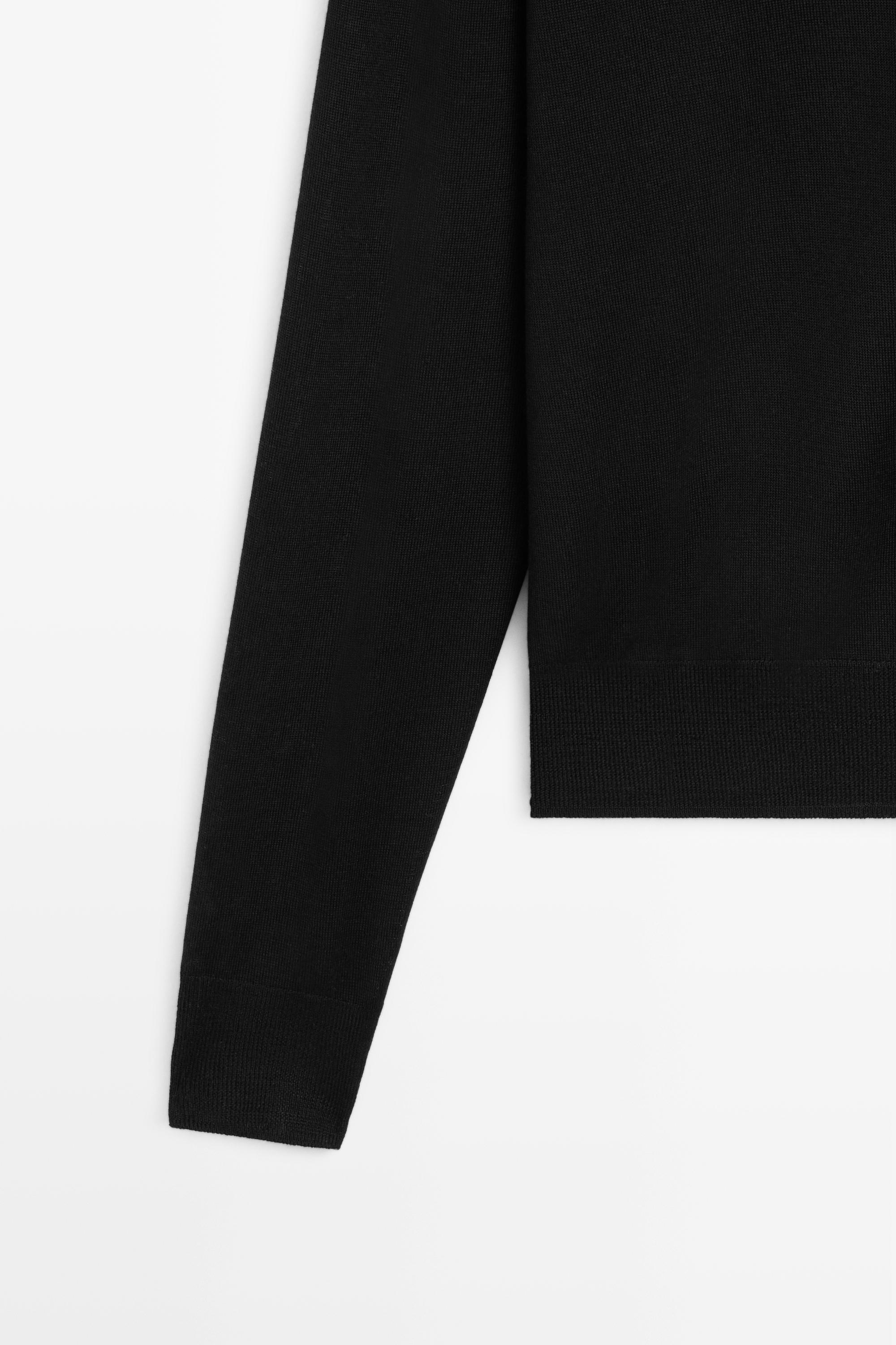 100% wool turtleneck knit sweater